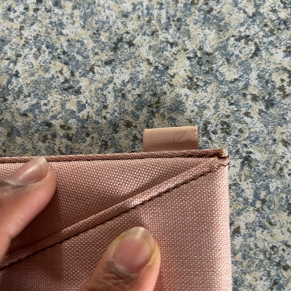 Incase Maroon Tech Sleeve - Picture 2 of 5